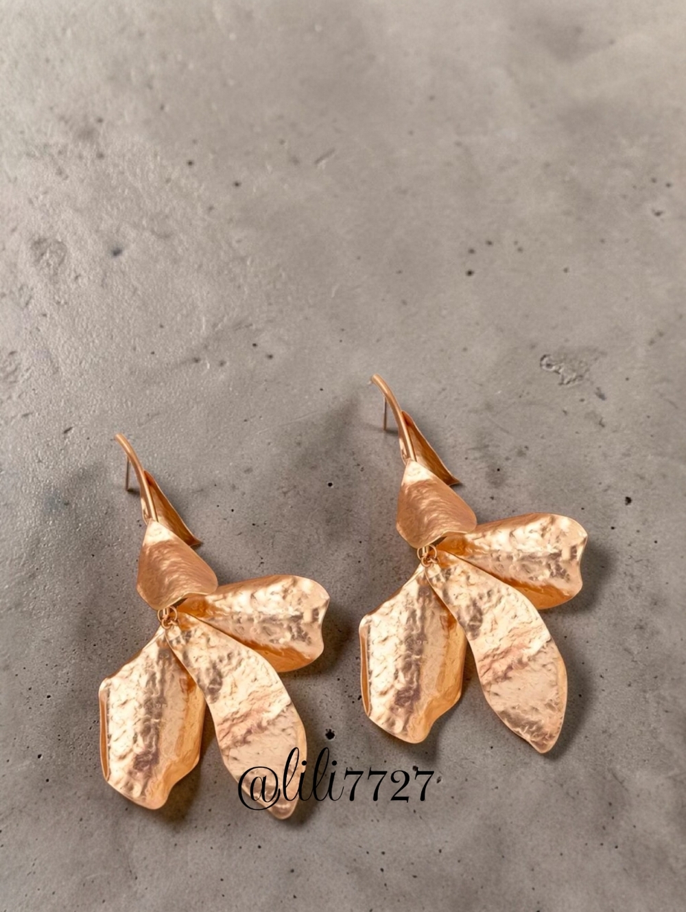 14kt Gold Plated Floral Earrings Trendy Zara/Anthropologie Style Statement New